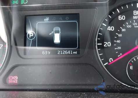 2016 Kia Sorento 2.4L L z USA, uszkodzony, nr VIN 5XYPG4A36GG028108